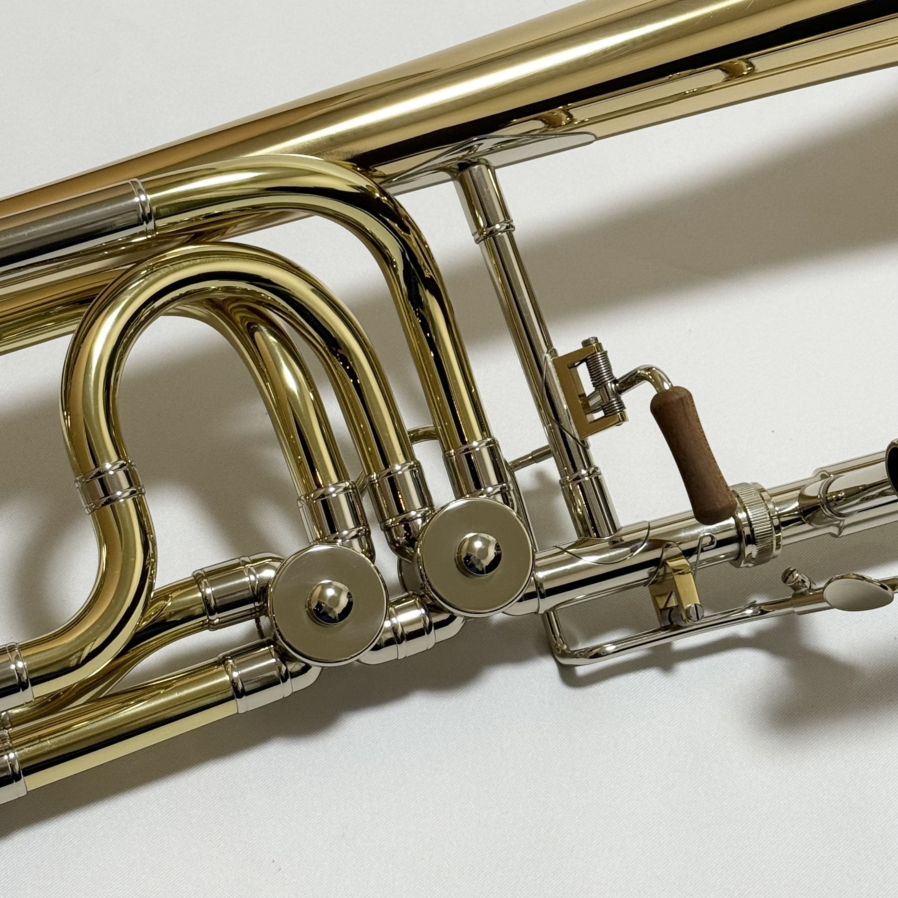 キューンル＆ホイヤー バストロンボーン B2/G Kuhnl&Hoyer Standard