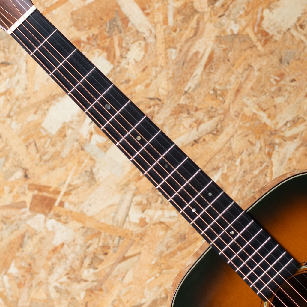OOO-18 Authentic 1937 Sunburst 2010