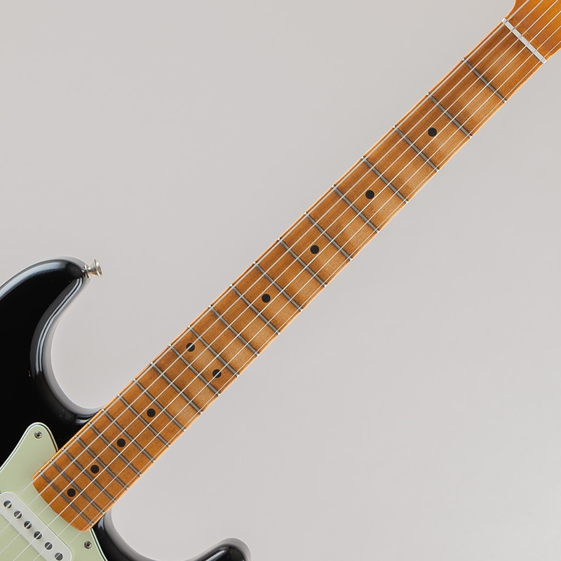 Limited Edition Vintera II Road Worn '60s Stratocaster /Black/Maple Fingerboard