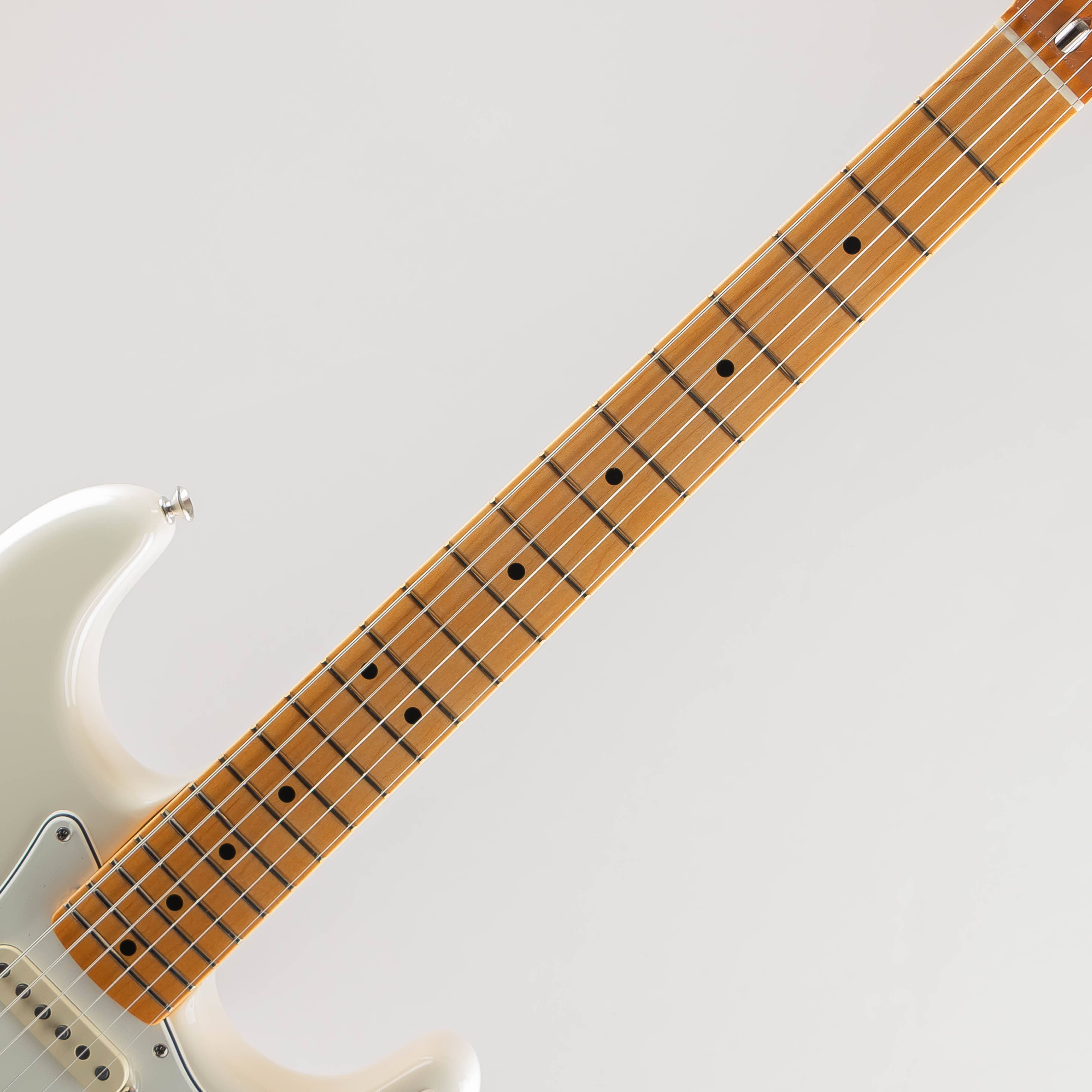 Limited Edition American Vintage II 1973 Stratocaster/Olympic White/Maple Fingerboard