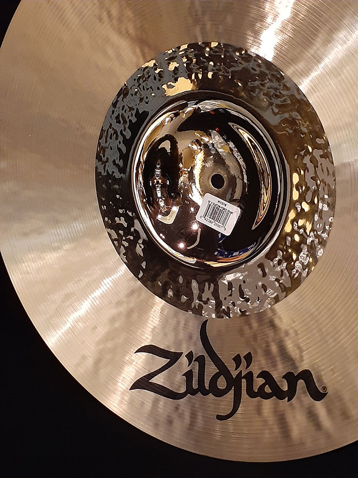 【最終値下げ】K Custom Hybrid Crash 18インチ（割れあり） 割れ】Zildjian K Custom Hybrid Crash 18インチ
