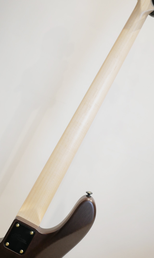 MJ24-MV-EWC PE/MH AC WSE'25 NA/BL-B-MAT