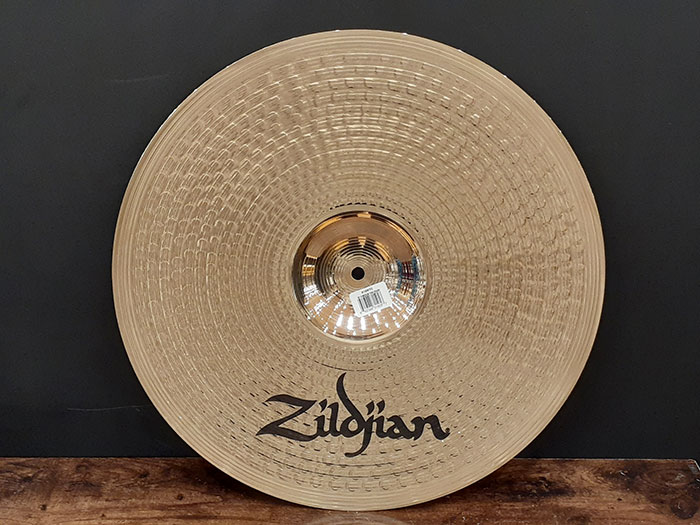 【新品】S 18" Medium Thin Crash