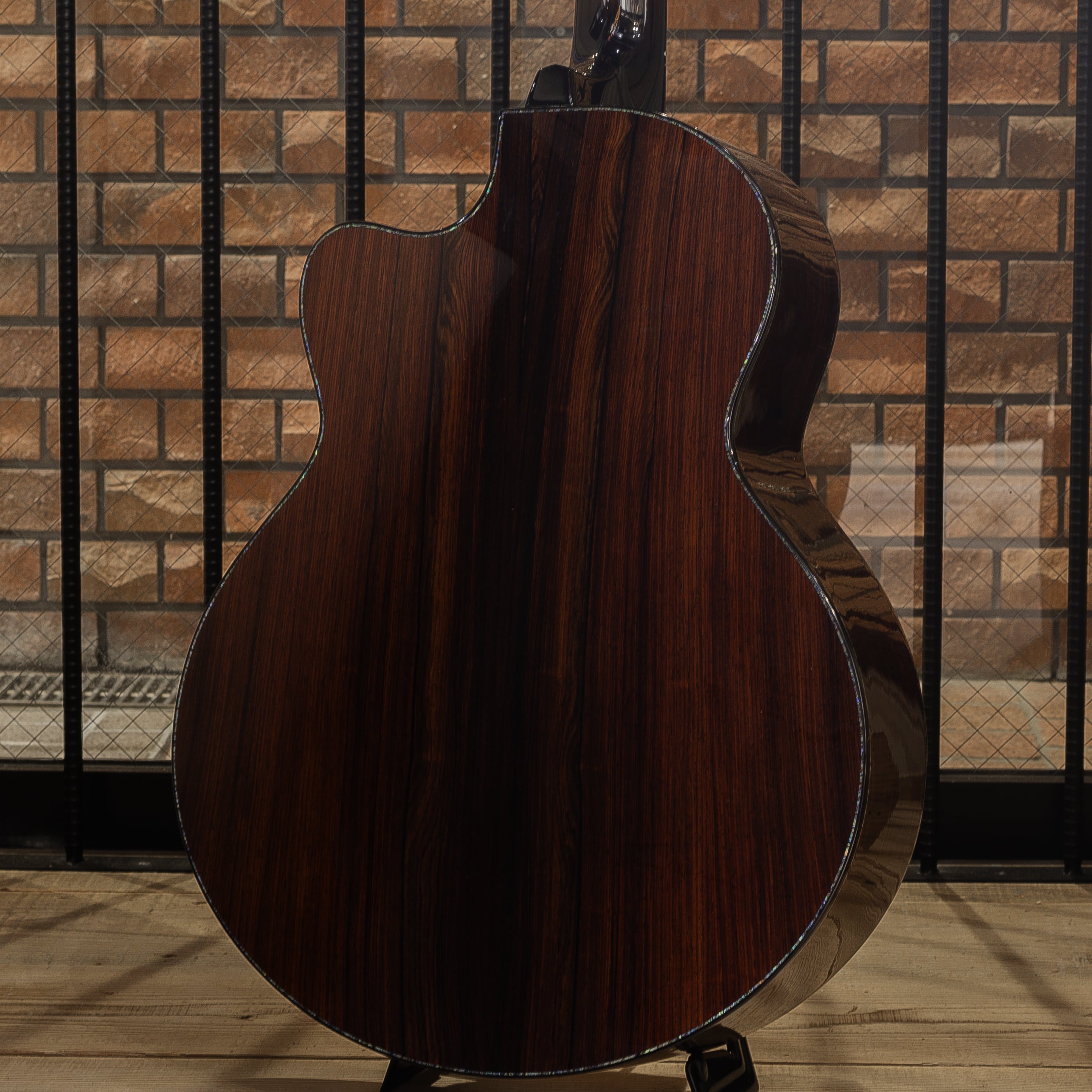 Nightingale Grand Soloist Cutaway European Spruce / Cocobolo