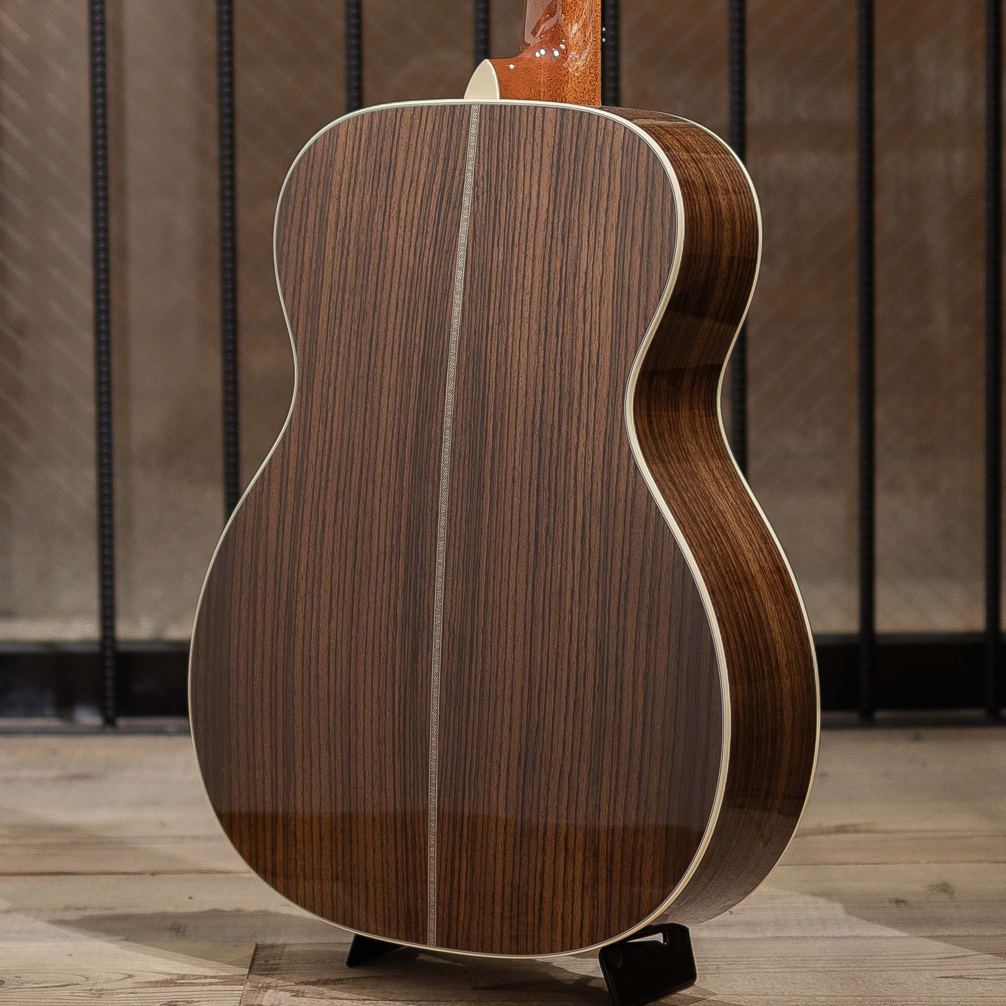 OOO-28EC Eric Clapton / 2024