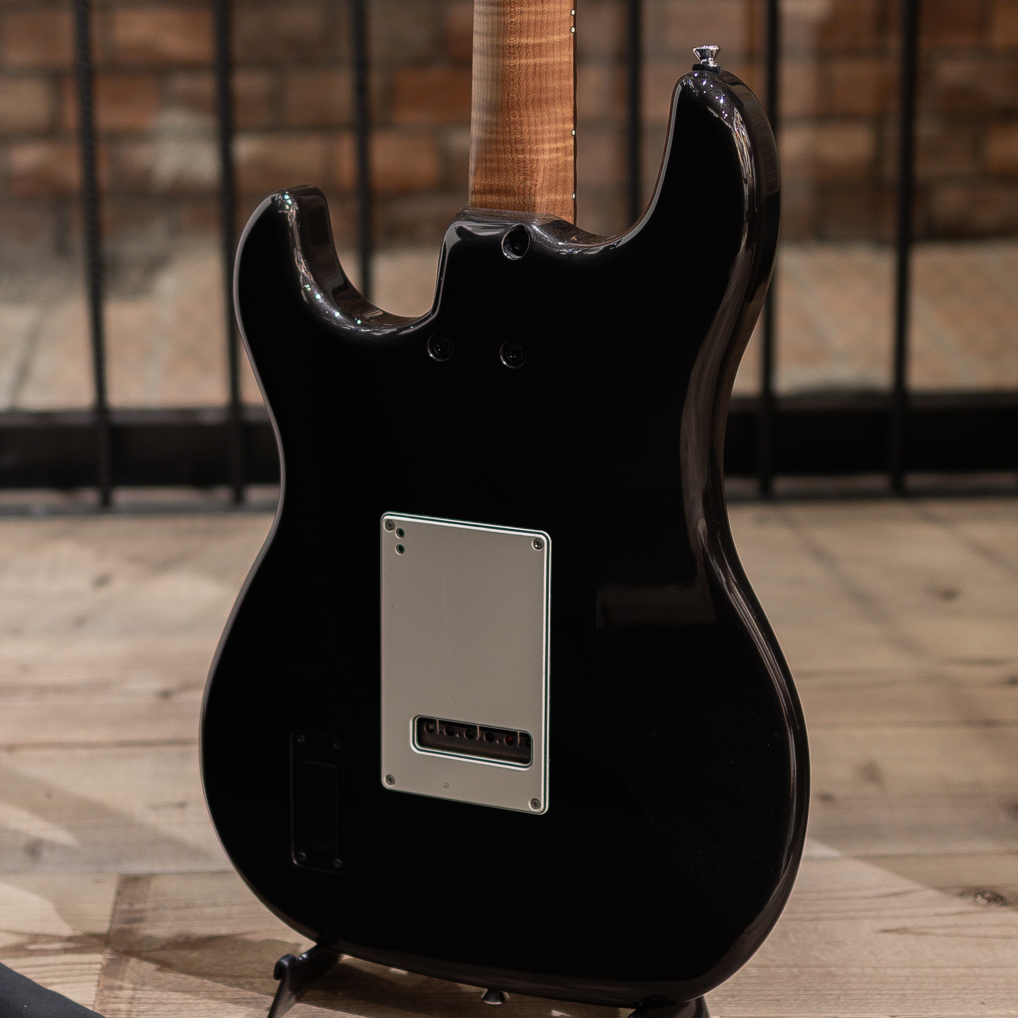 TST-201 5A Roasted Flame Maple Neck/Rosewood FB Dark Black Metallic