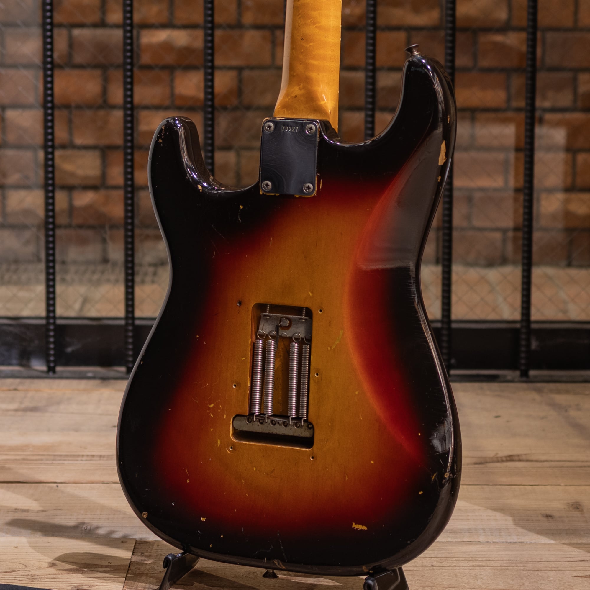 Stratocaster Sunburst / 1962: エレキギター｜三木楽器公式通販サイト
