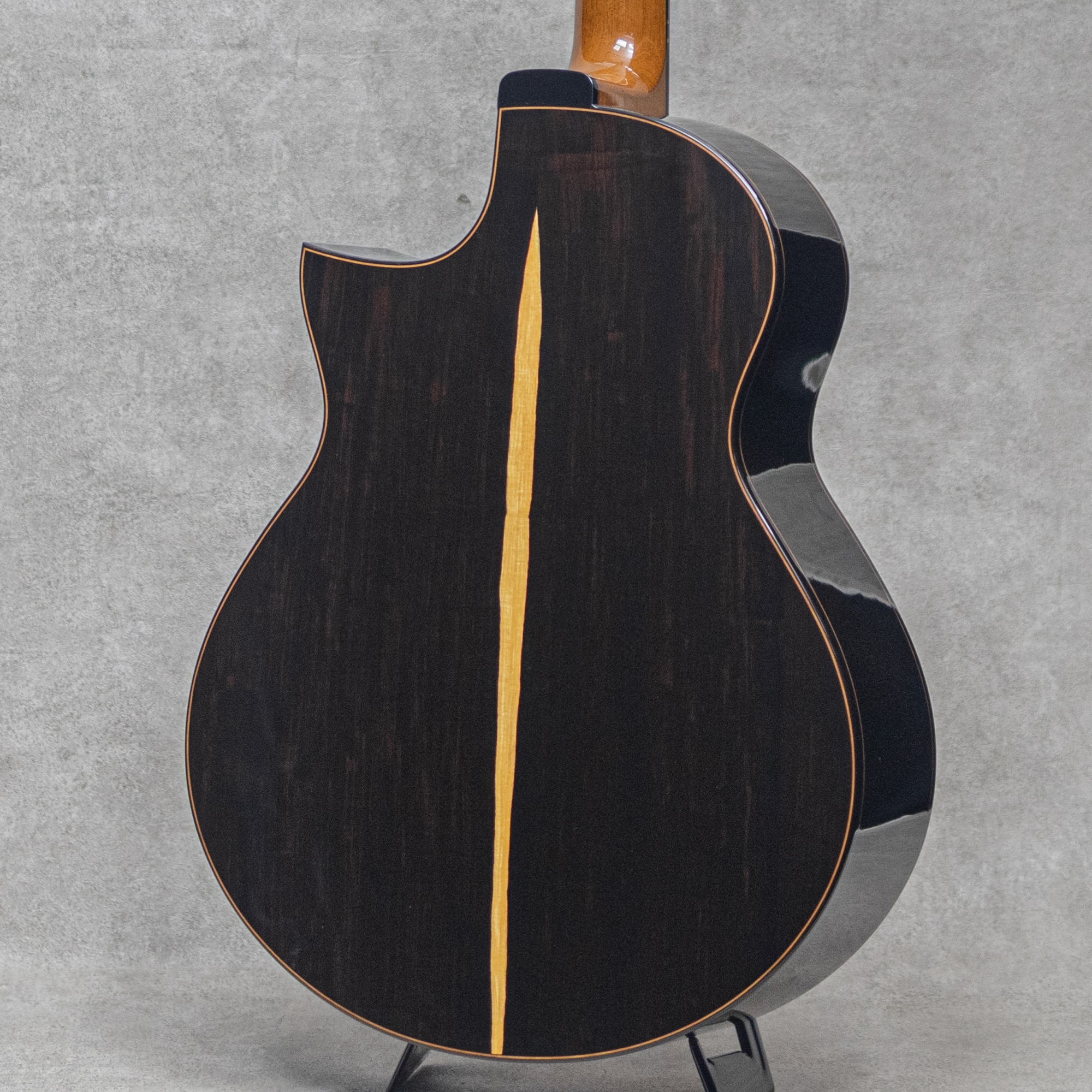Model A Cutaway German Spruce / African Blackwood