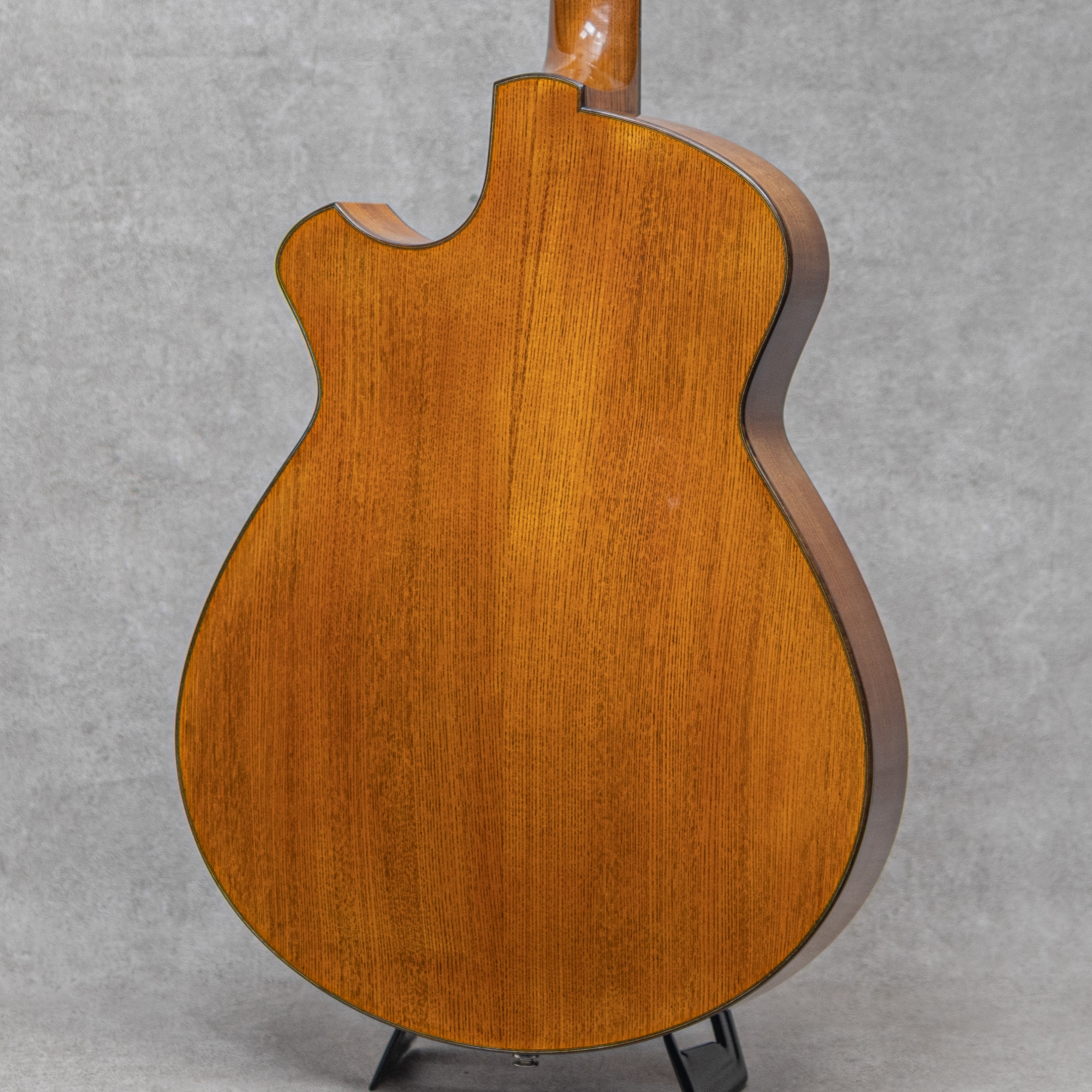 Archtop 16 Prototype Aomori Hiba / Keyaki