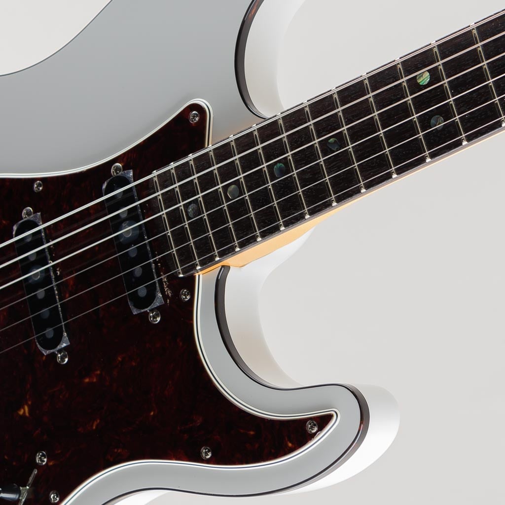 Made in Japan Limited Active Modern Stratocaster, Rosewood Fingerboard, Feather Gray