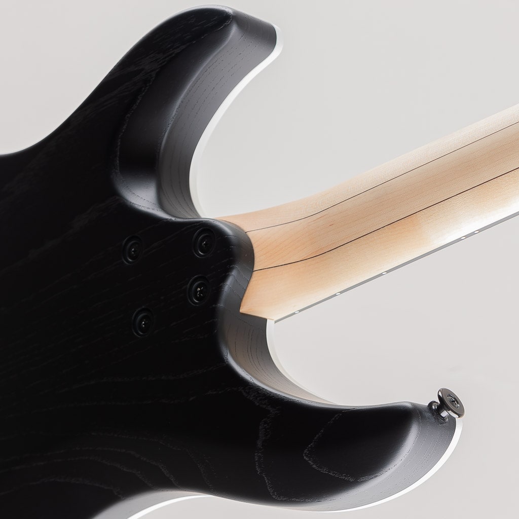 JMY2-ASH-E / Open Pore Black