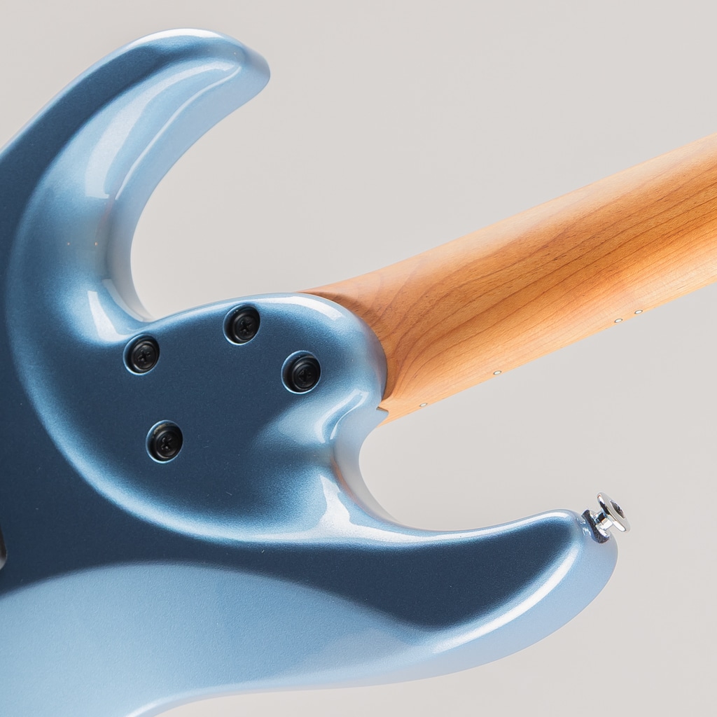 AZ2402 / Ice Blue Metallic