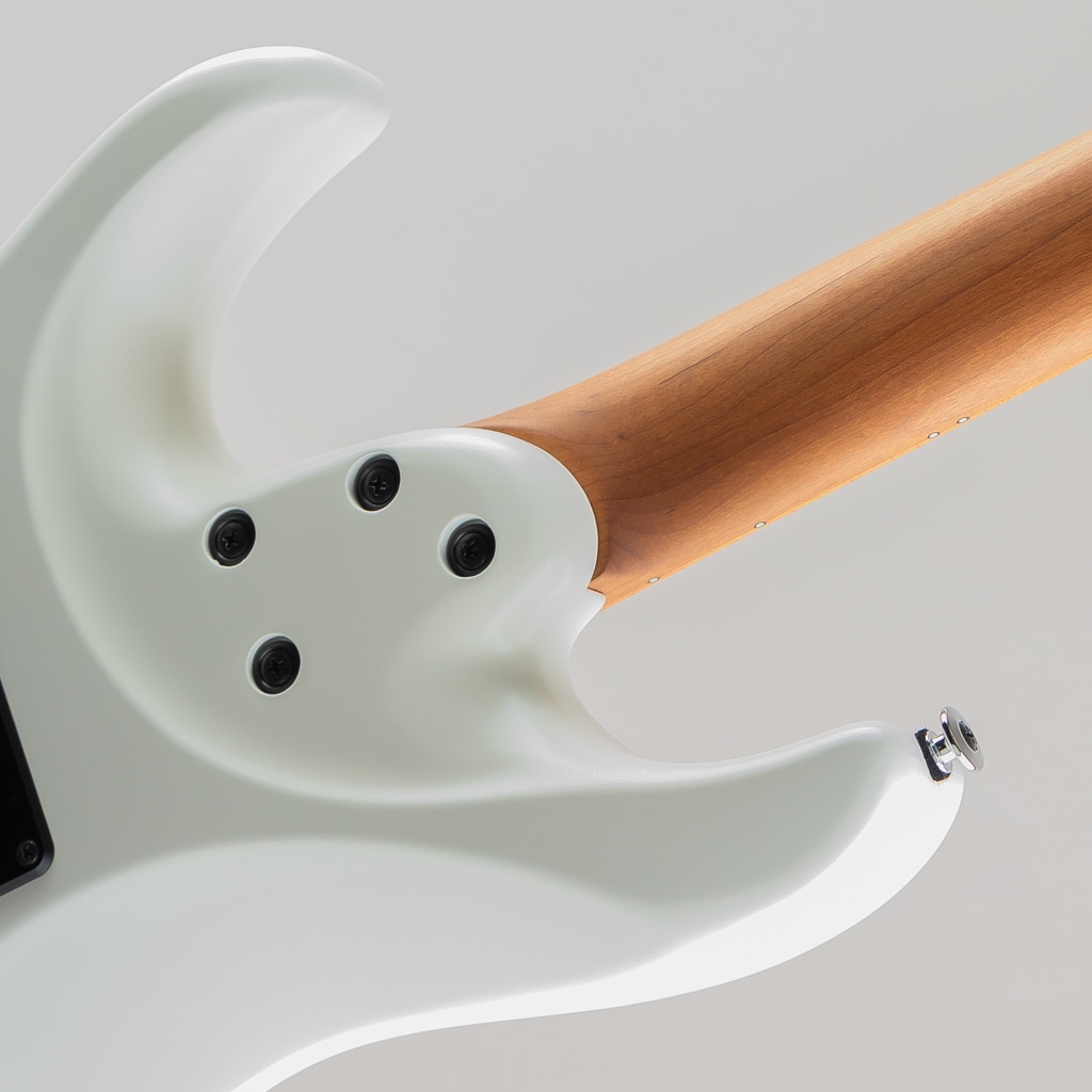 AZ2402 / Pearl White Flat