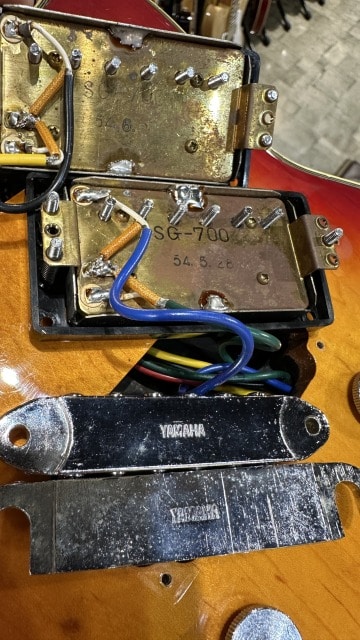 SG-700 RS -Red Suburst- 1979