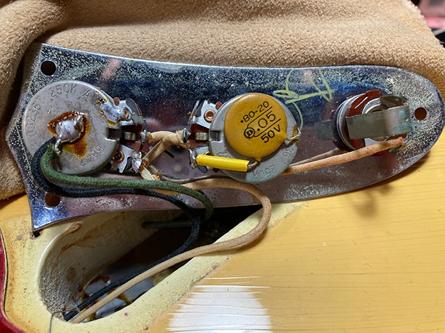 1966 Mustang 3/4 White: エレキギター｜三木楽器公式通販サイト