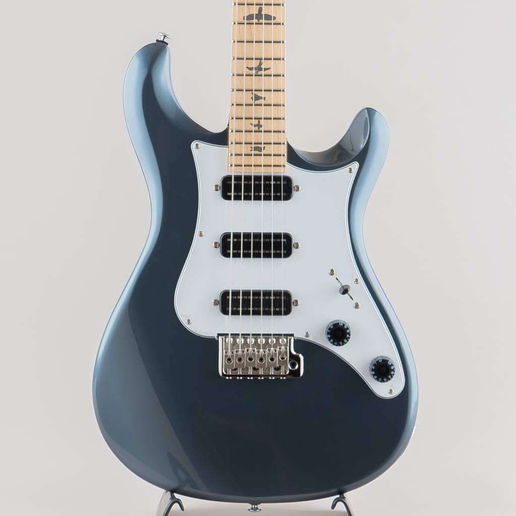 Maple / Gun Metal Gray