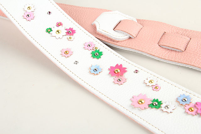 ホワイト×ピンク