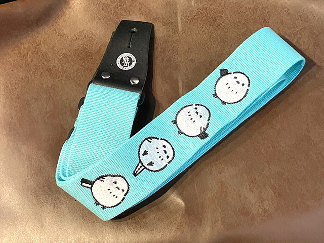 ペイルグリーン