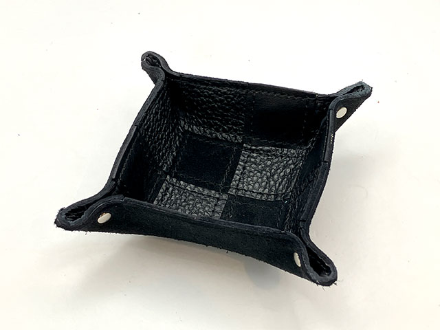 シュリンクレザーブラック