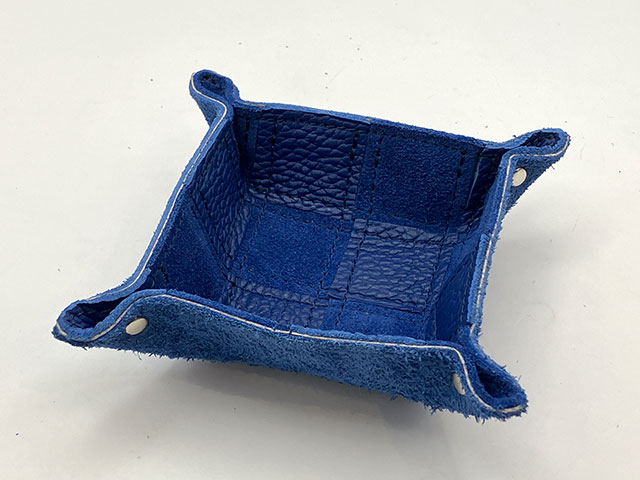 ダスティブルー