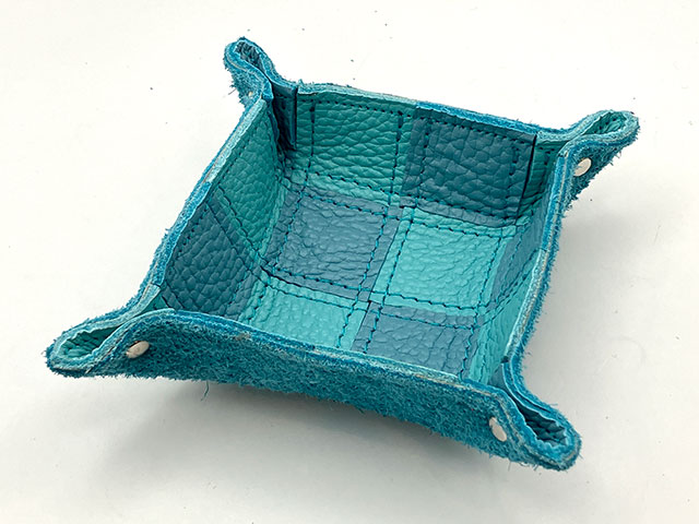 レザーピックトレイ 【パッチワークデザイン (オーシャンブルー)】 オーシャンブルー 梅田店