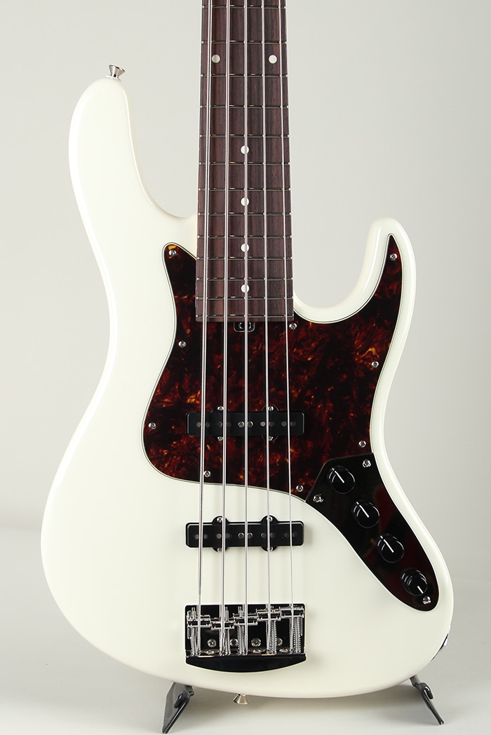 Hermes Series RV5 Olympic White