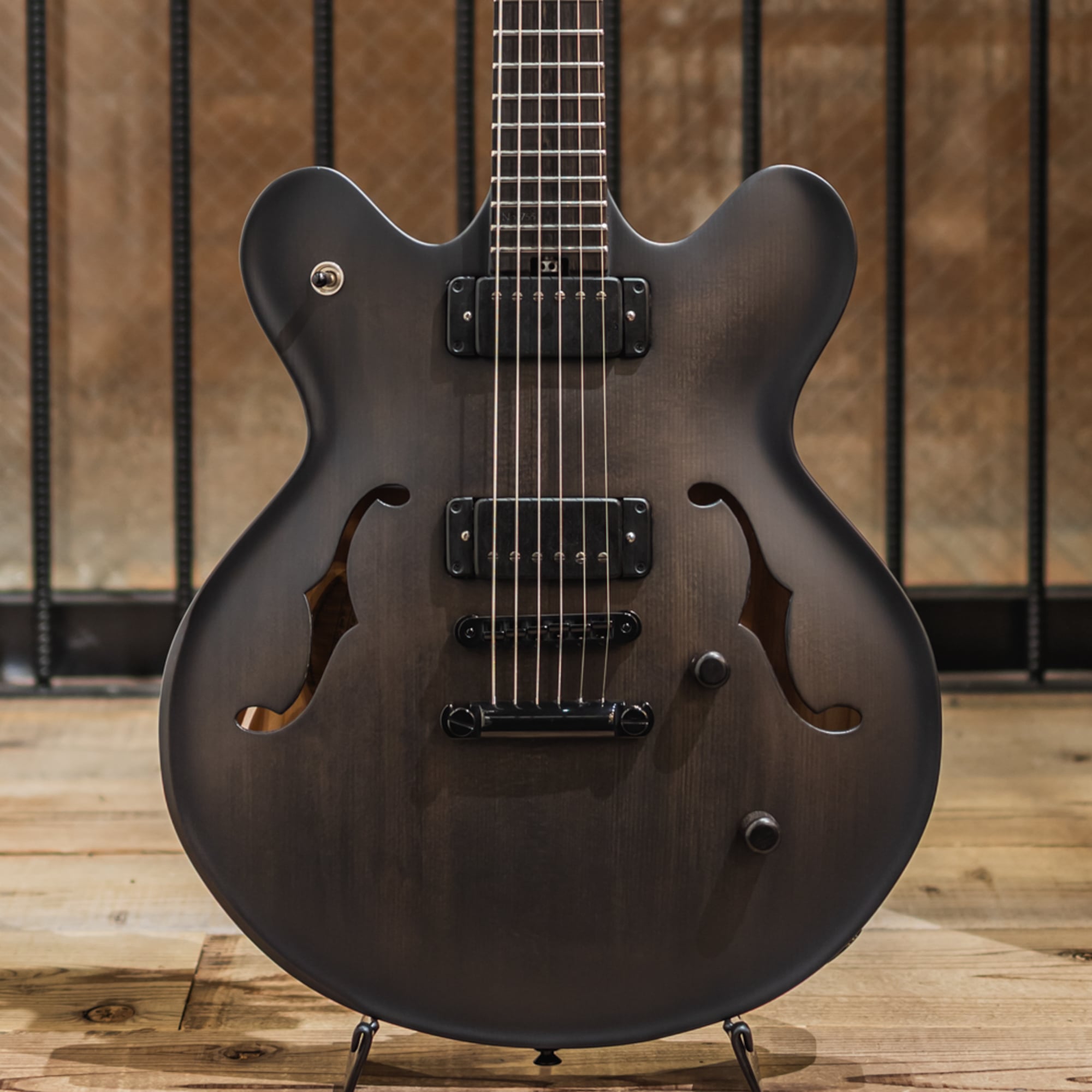 Model 35 Chambered Semi-hollow Black Smoke Sunburst Stain S/N:755