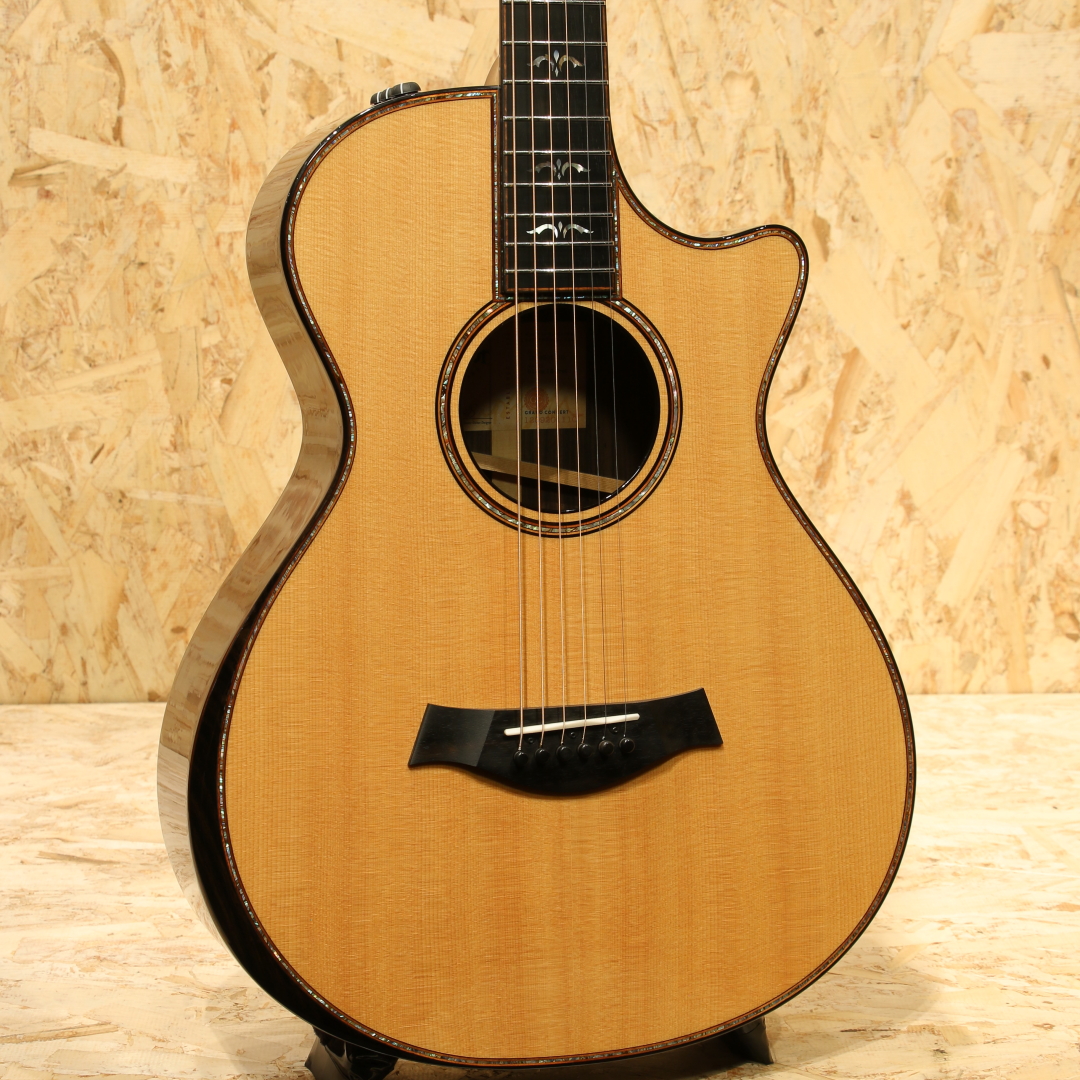912ce 12Fret V-Class 2021
