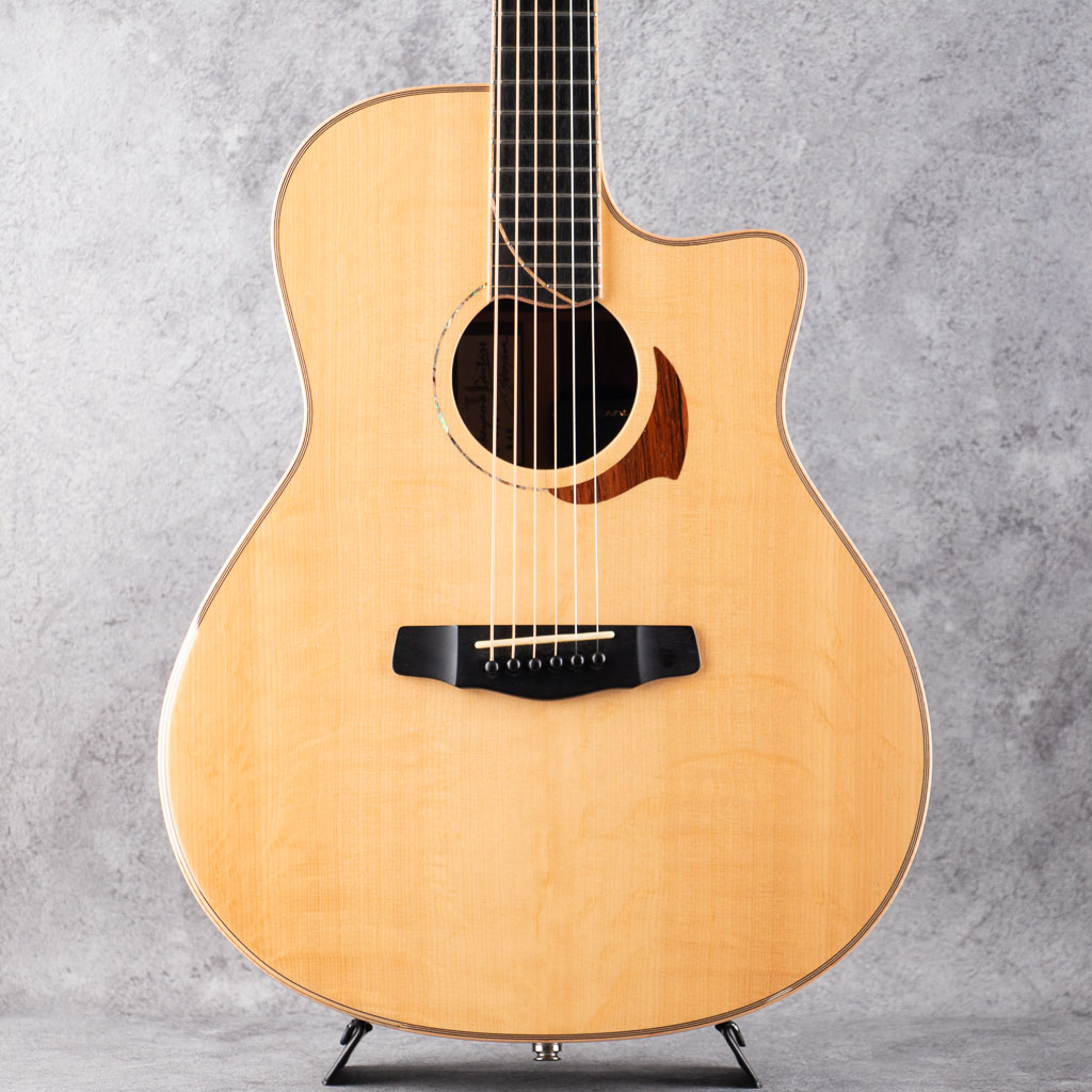 国内ルシアーakira niihori アコースティックギター　ベアクロウ 国内ルシアービルト Acoustic guitar 一覧｜ 三木楽器公式通販サイト