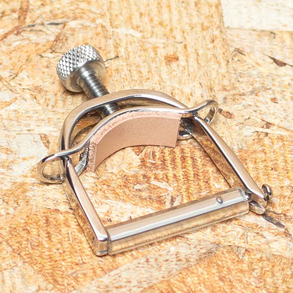 Elliott Elite Banjo Capo Polished Finish/Top Bar 35.5mm/Flat  (B400PB)