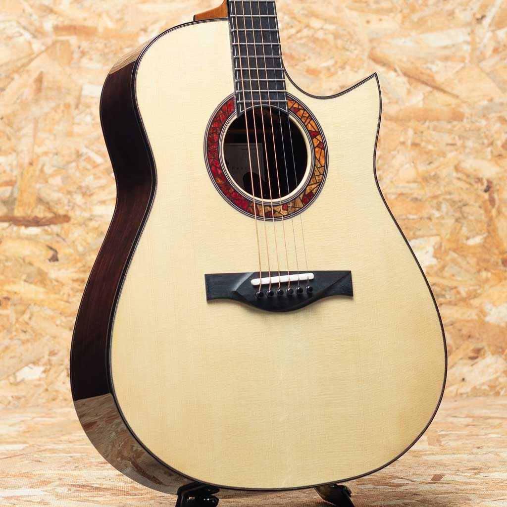 MD Cutaway German Spruce × Madagascar Rosewood