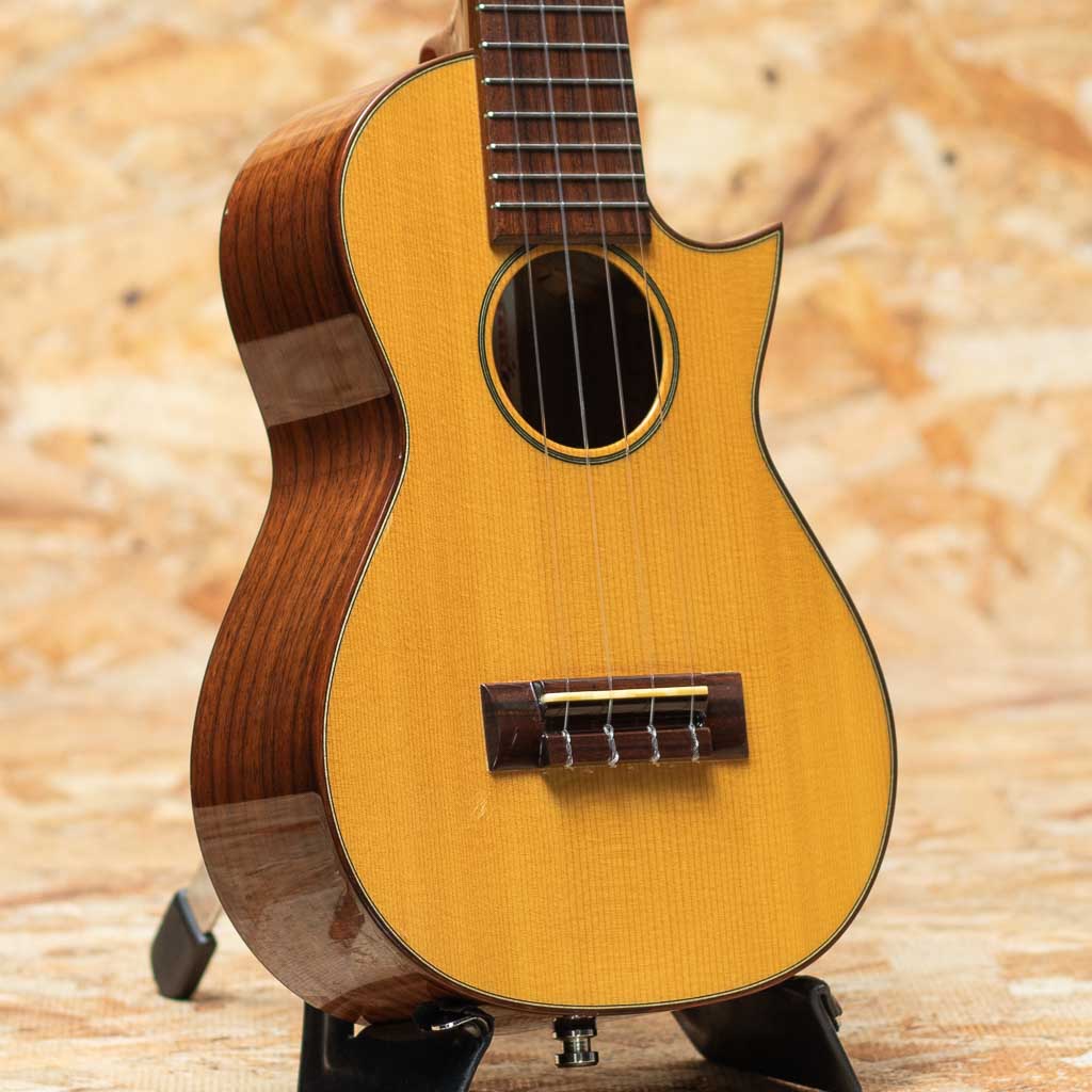 Solo Ukulele Spruce×Rosewood 2011