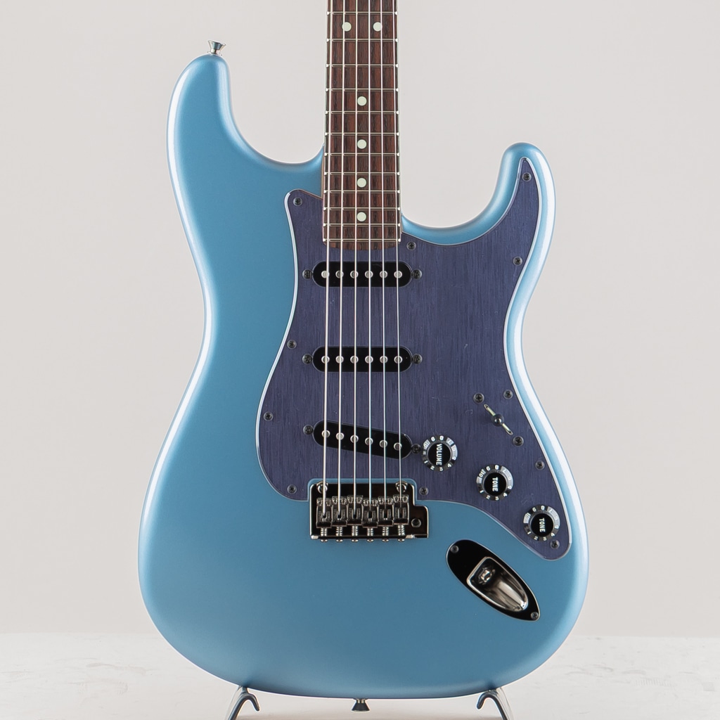 Made in Japan Hybrid II 2026 Collection Stratocaster Satin Metallic/Matte Aero Blue/Rosewood Fingerboard