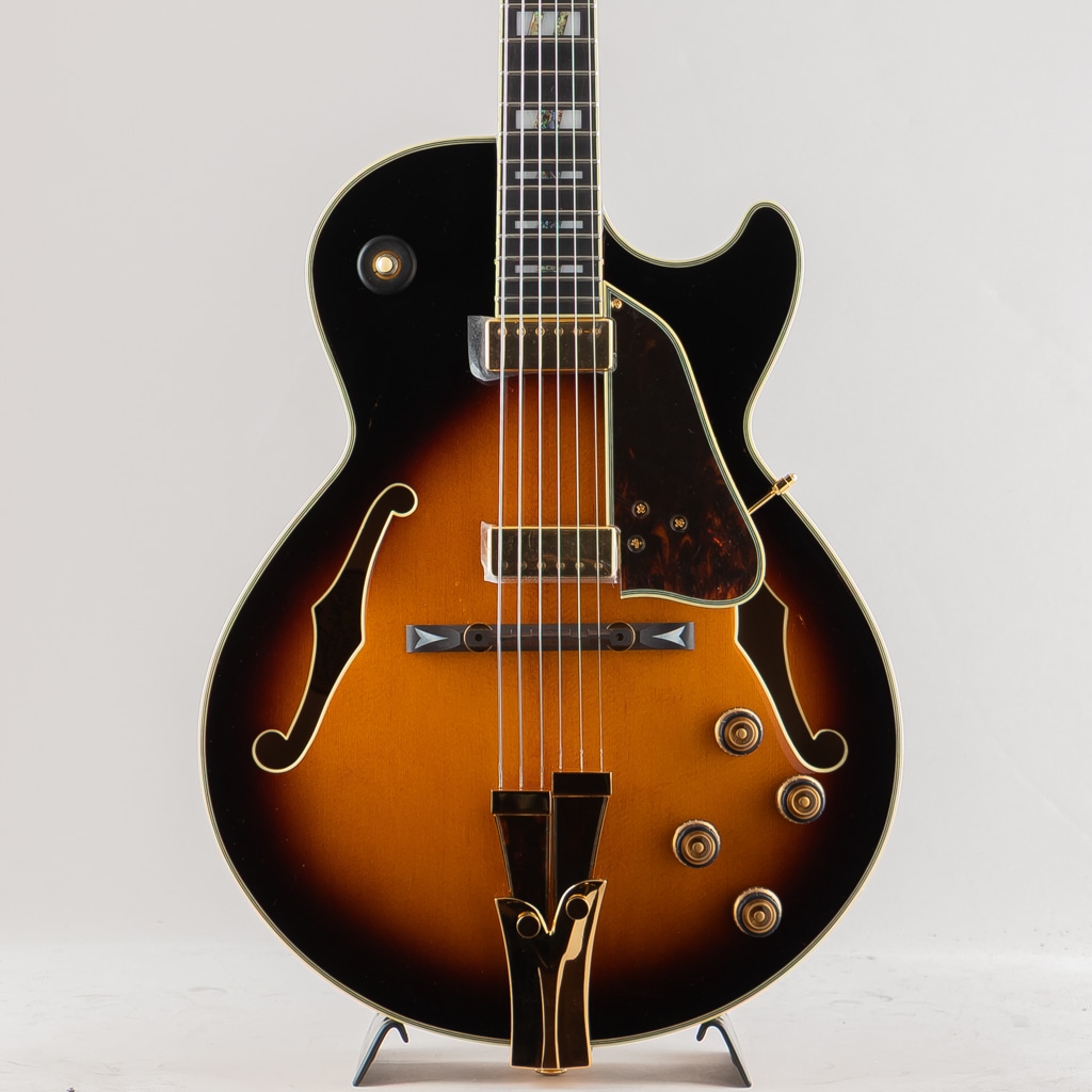GB10 / Brown Sunburst