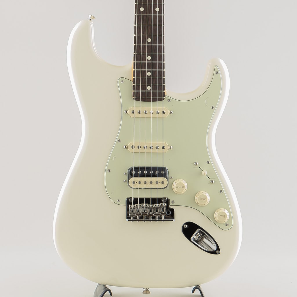  American Professional Stratocaster HSS, Rosewood Fingerboard, Olympic White