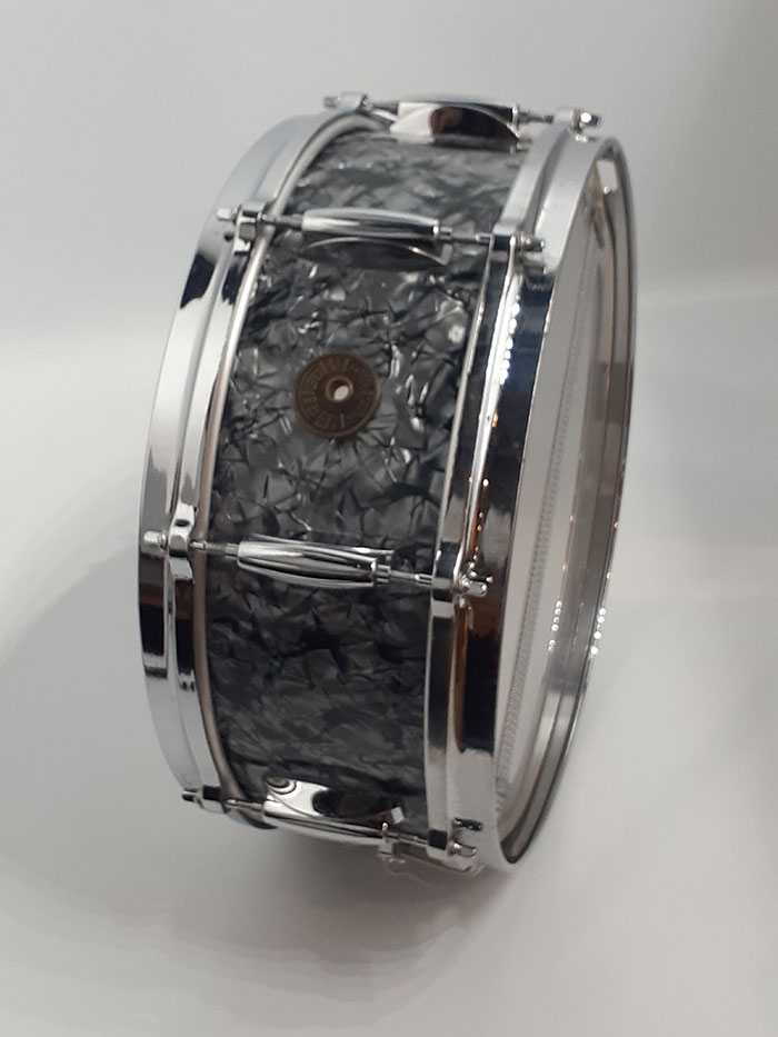 【VINTAGE】66' Renown Model #4103 Black Pearl 14"x5.5"