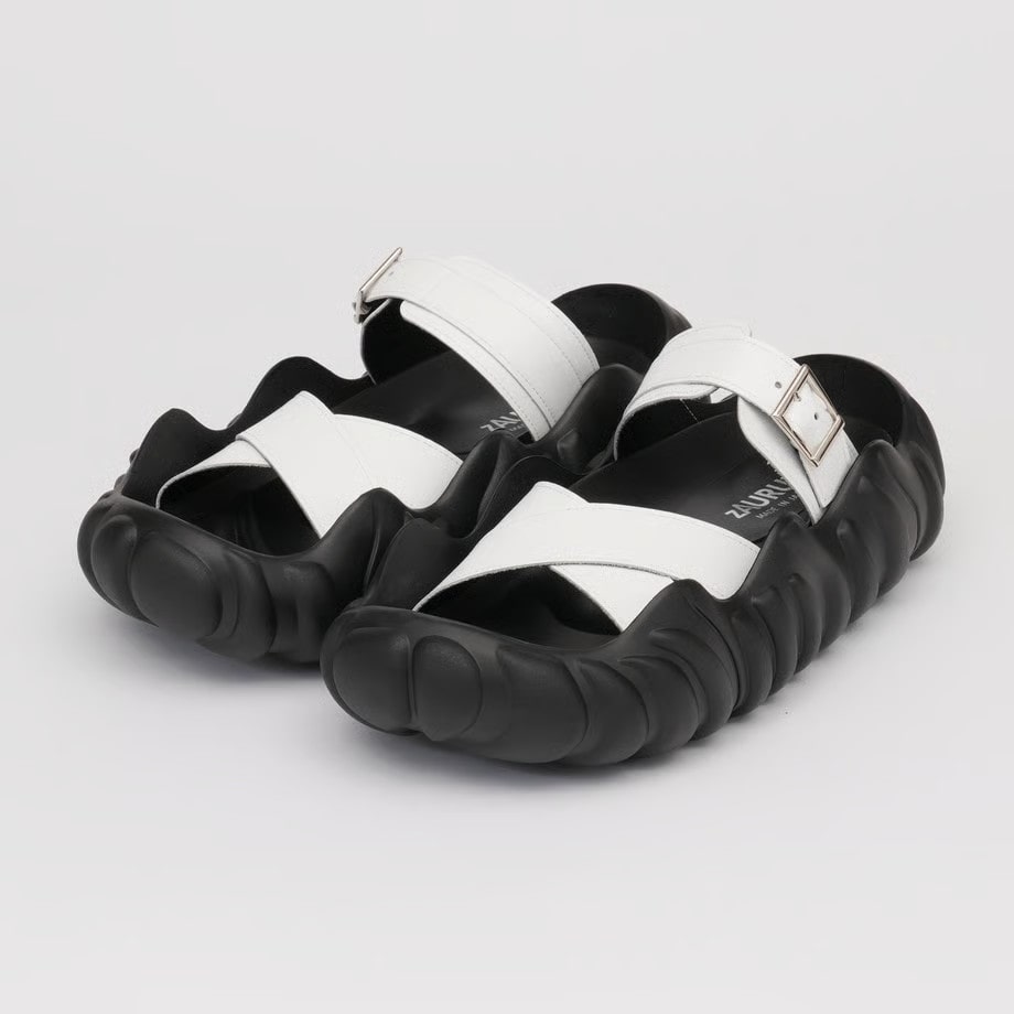 《Made in Japanの履き心地》 オトコゴコロに突き刺さるモデナオリジナルの恐竜サンダル modena モデナ zAURUsIII-（ザウルス3）シリーズ 白 M　※メンズサイズのみ