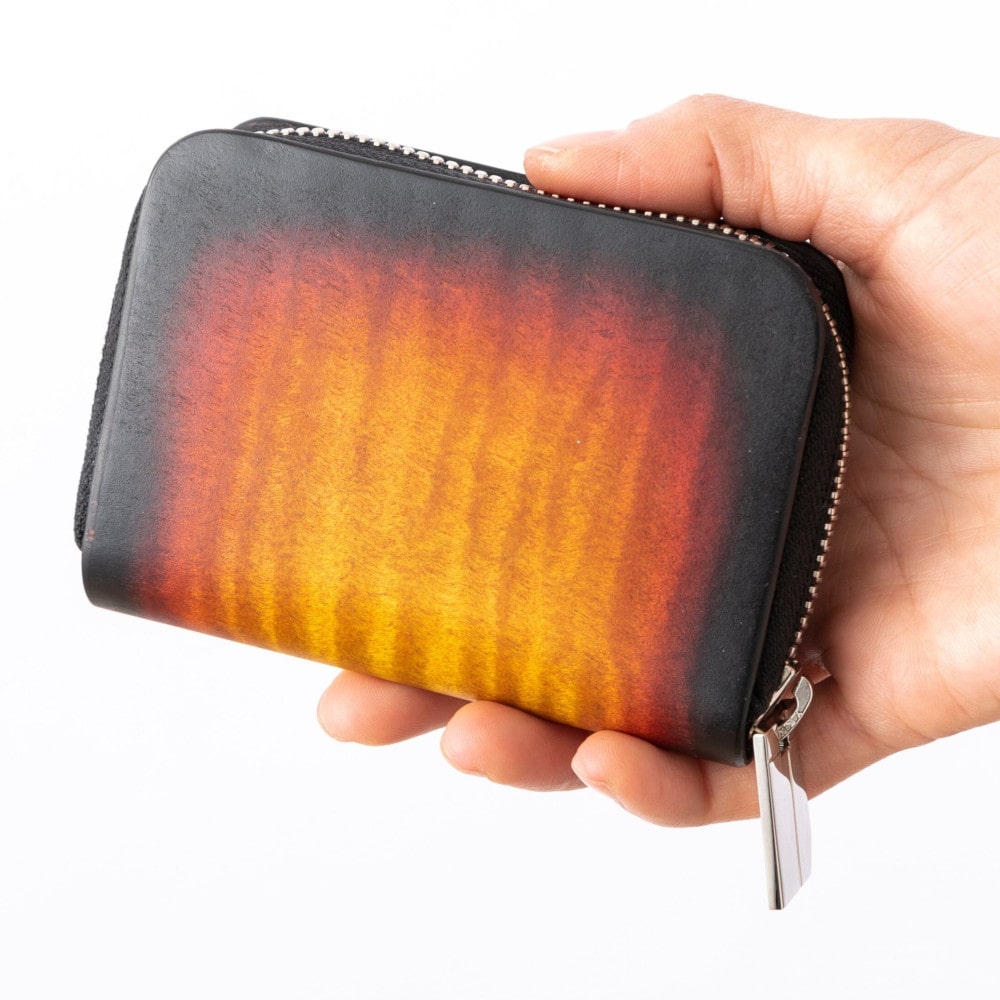 《HAND MADE Made in Japan》 sciva キーケース sunNero サンニーロ key-001 NRO 樹の肌触りと革の味わいを楽しめる