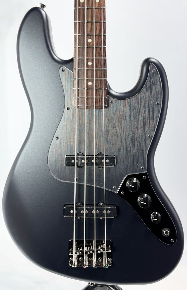 Made in Japan Hybrid II 2026 Collection Jazz Bass Satin Metallic / Matte Phantom Black