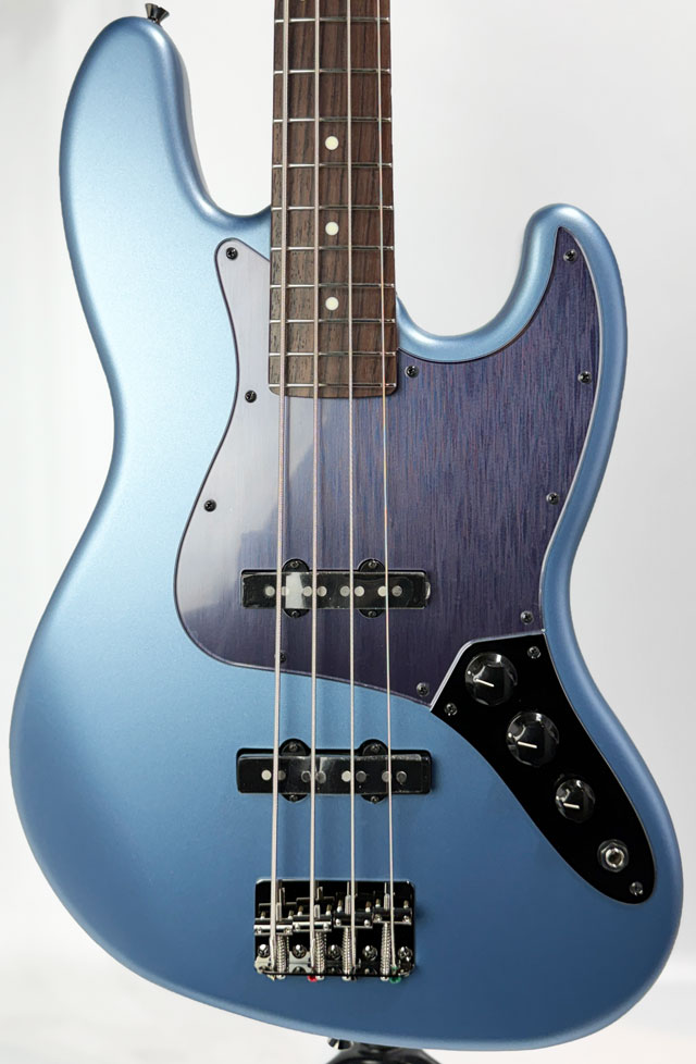  Made in Japan Hybrid II 2026 Collection Jazz Bass Satin Metallic / Matte Aero Blue