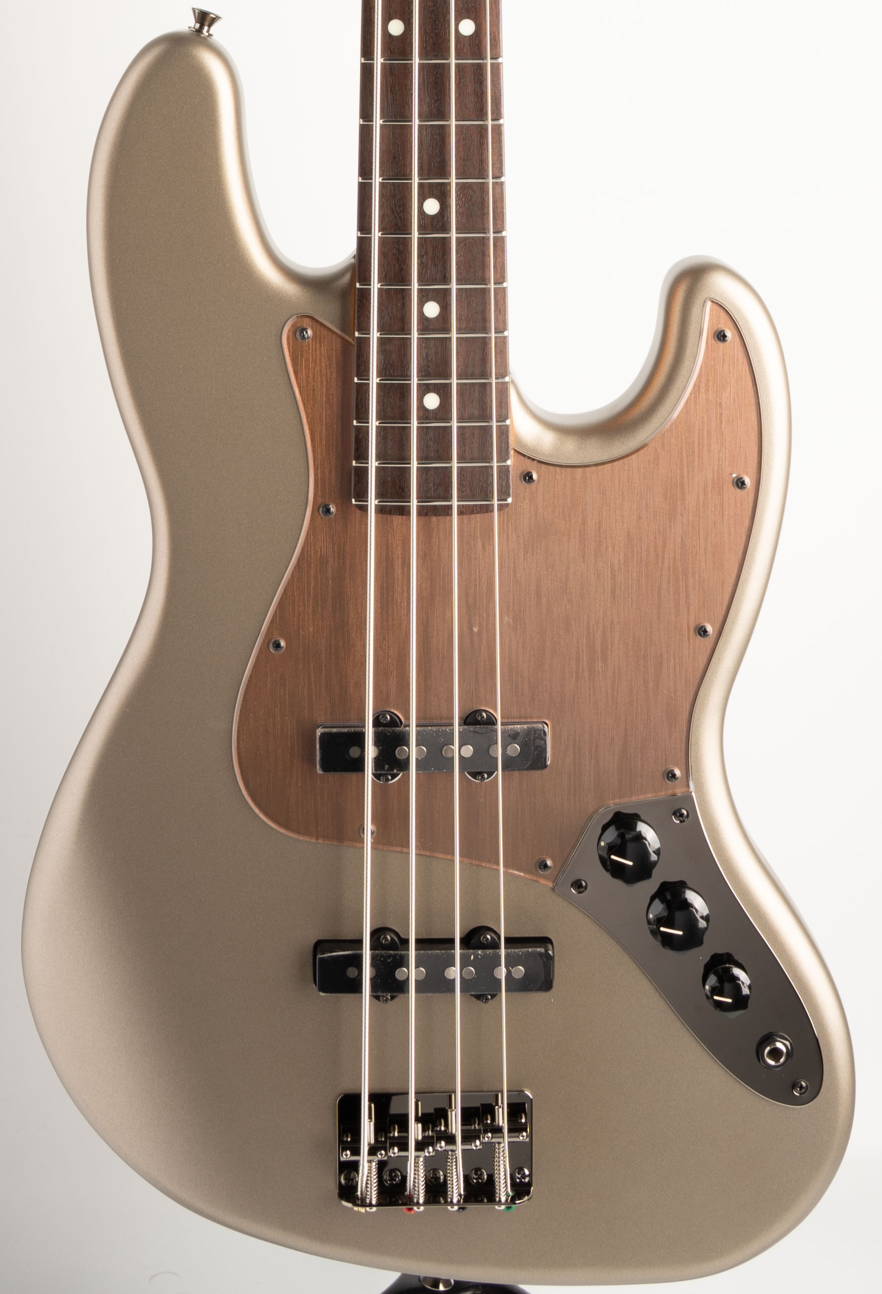 Made in Japan Hybrid II 2026 Collection Jazz Bass Satin Metallic / Matte Champagne Mirage