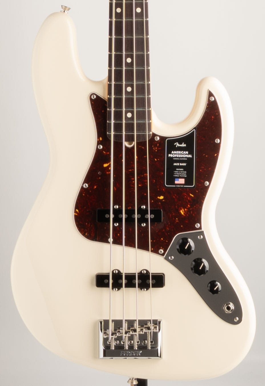 American Professional Jazz Bass RW/OWT
