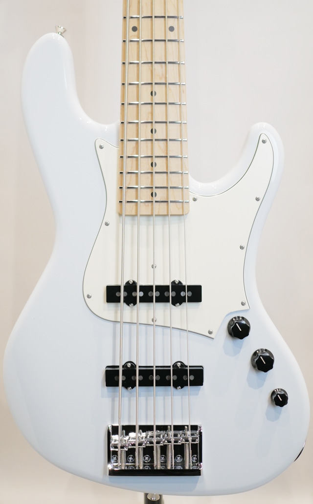 C.S. Anthra-5st / Planet White