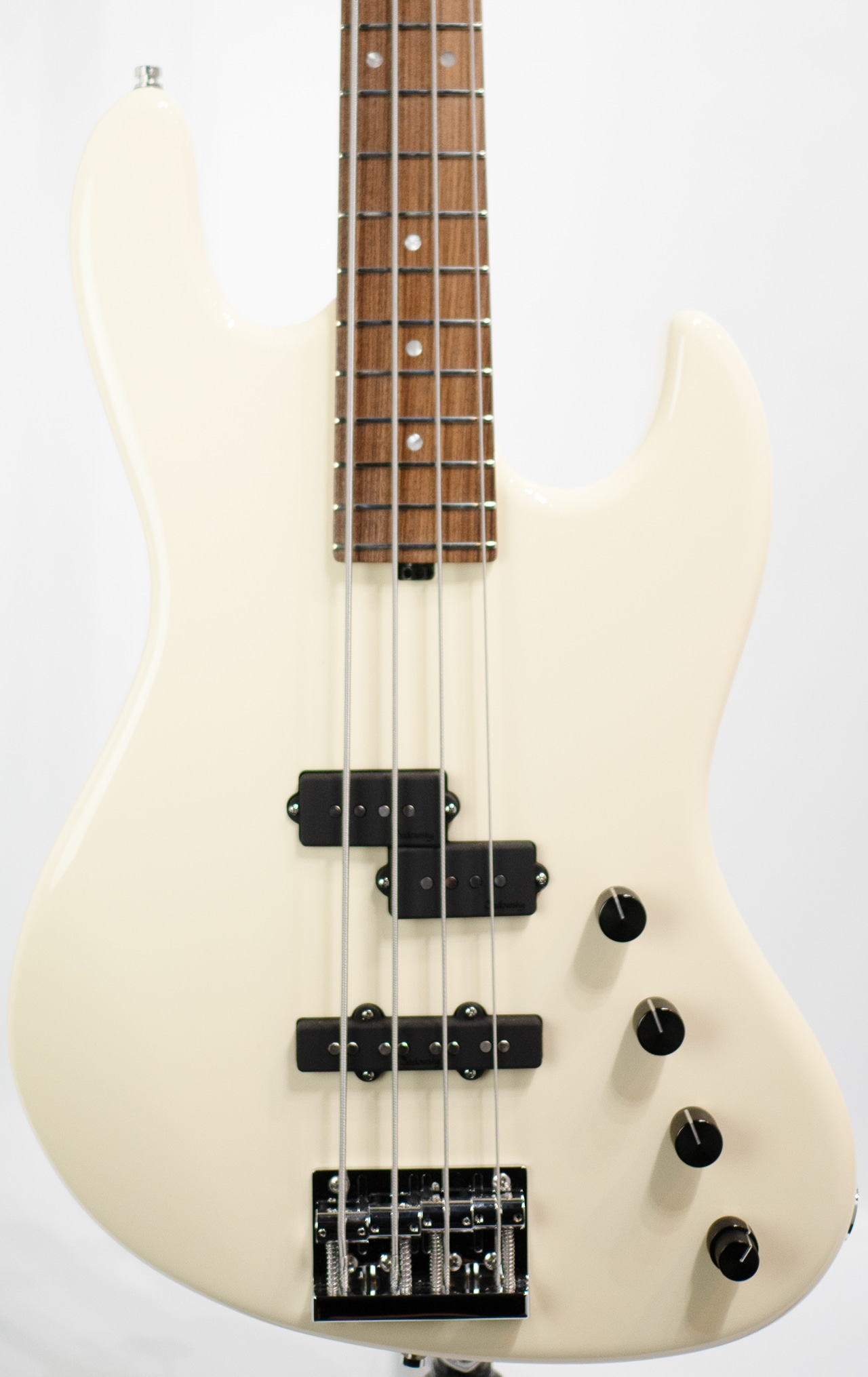 Metroline ML21 VW4 Alder / Solid Olympic White High Polish