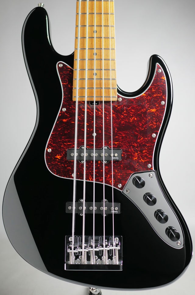 MX21 VJ5 / Black / Maple Fingerboard