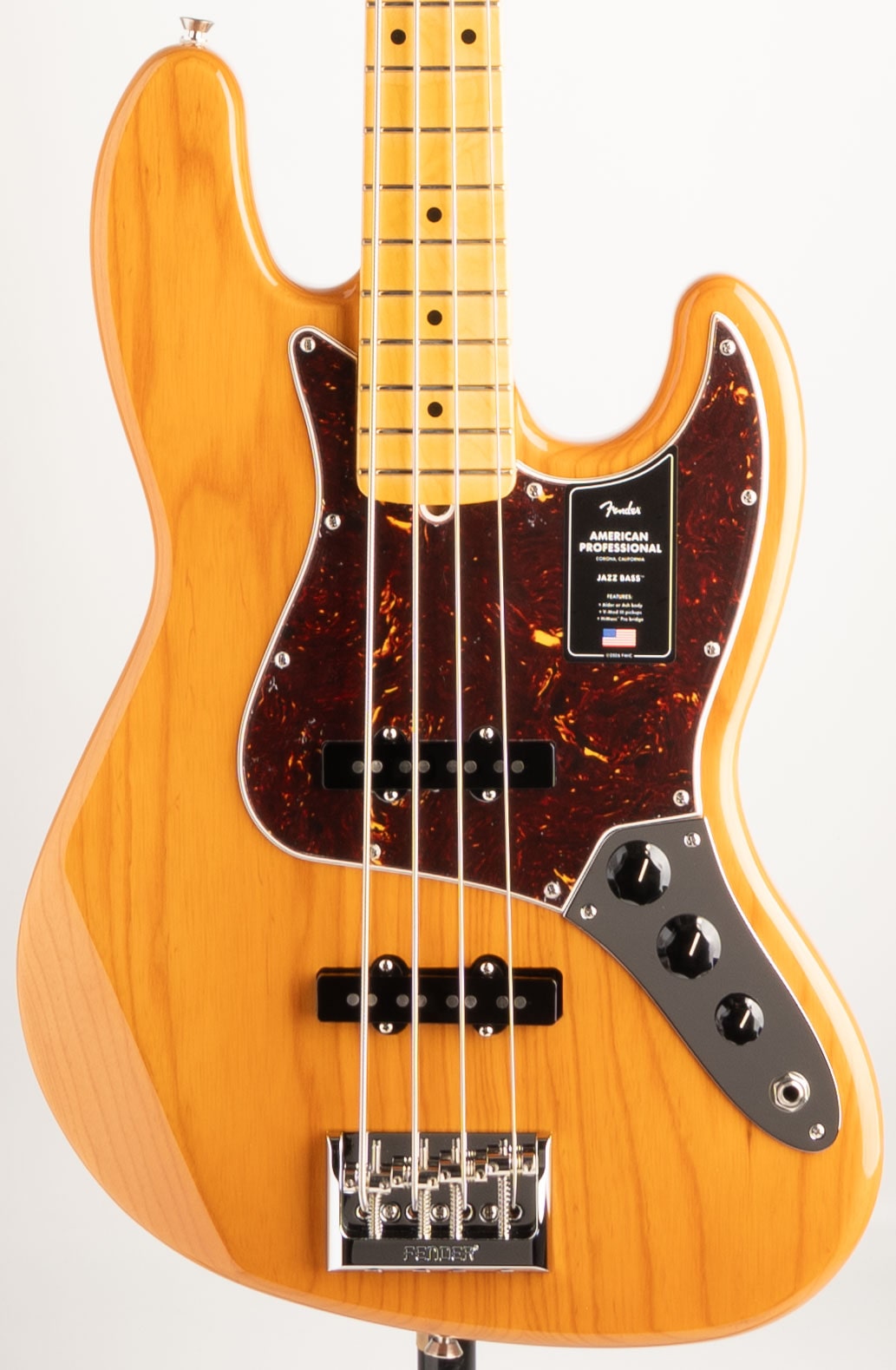 American Professional Jazz Bass MN/NAT