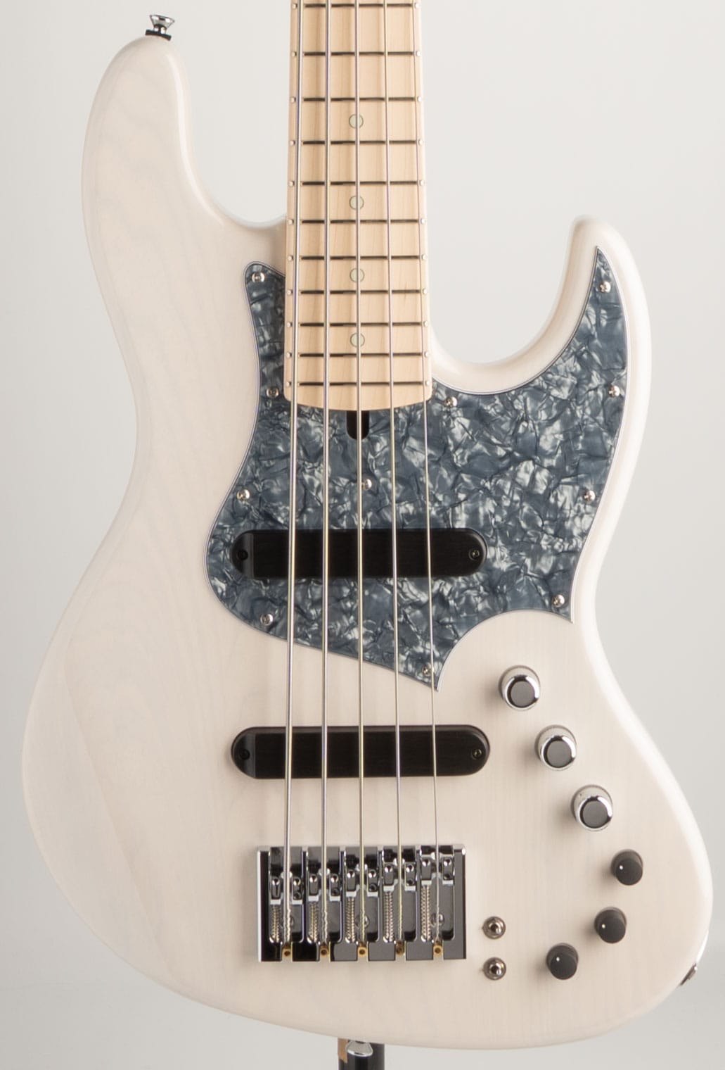 XJ-1T 5st White Blonde