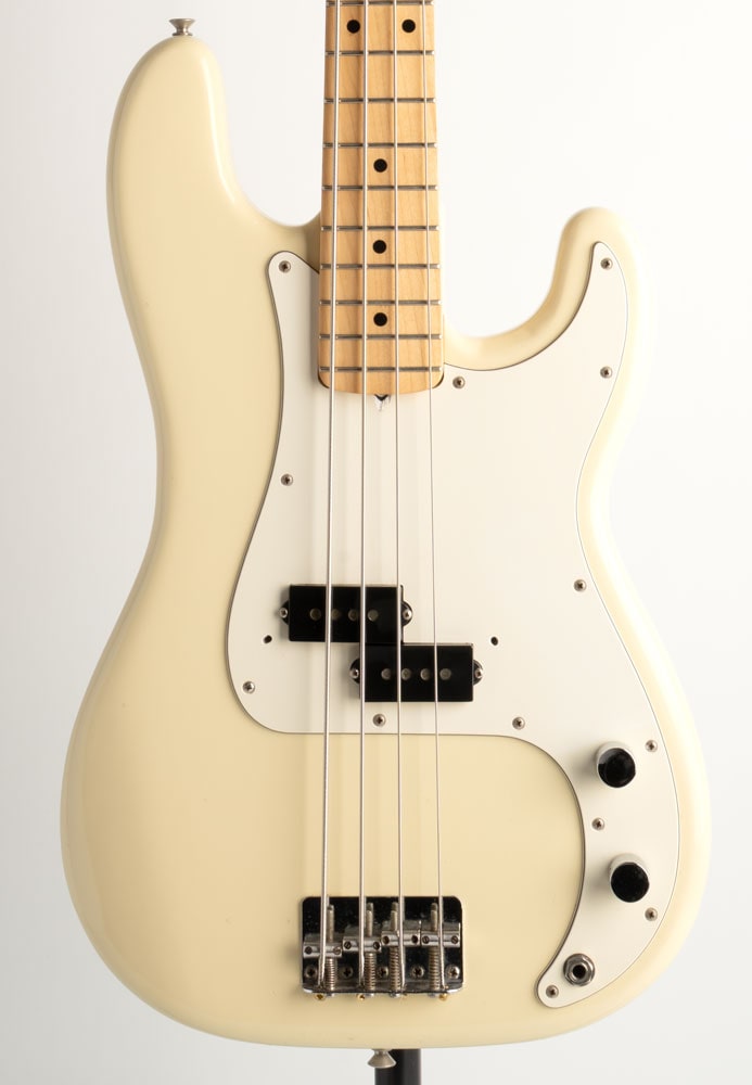 Precision Bass 1975 Refinish / Olympic White