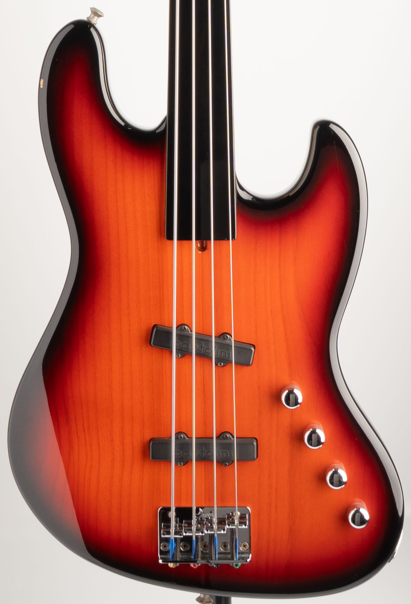 JJ4 Fretless