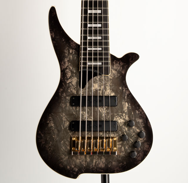 TWB-6 Black Parloid Top
